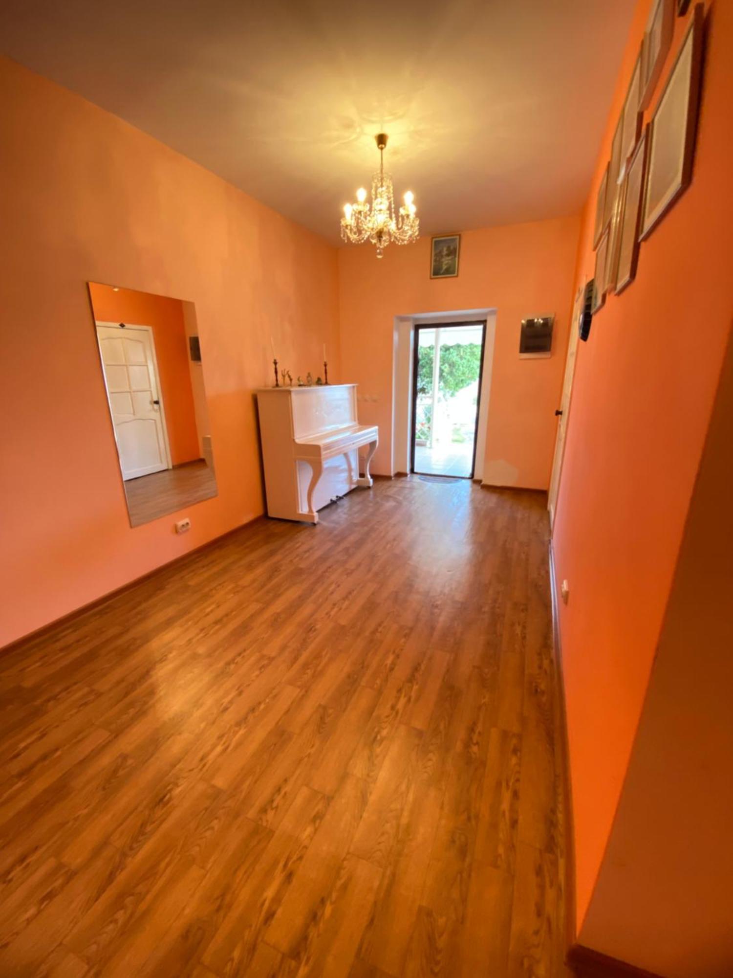 Osobyi Guest House Чолпон-Ата Екстериор снимка